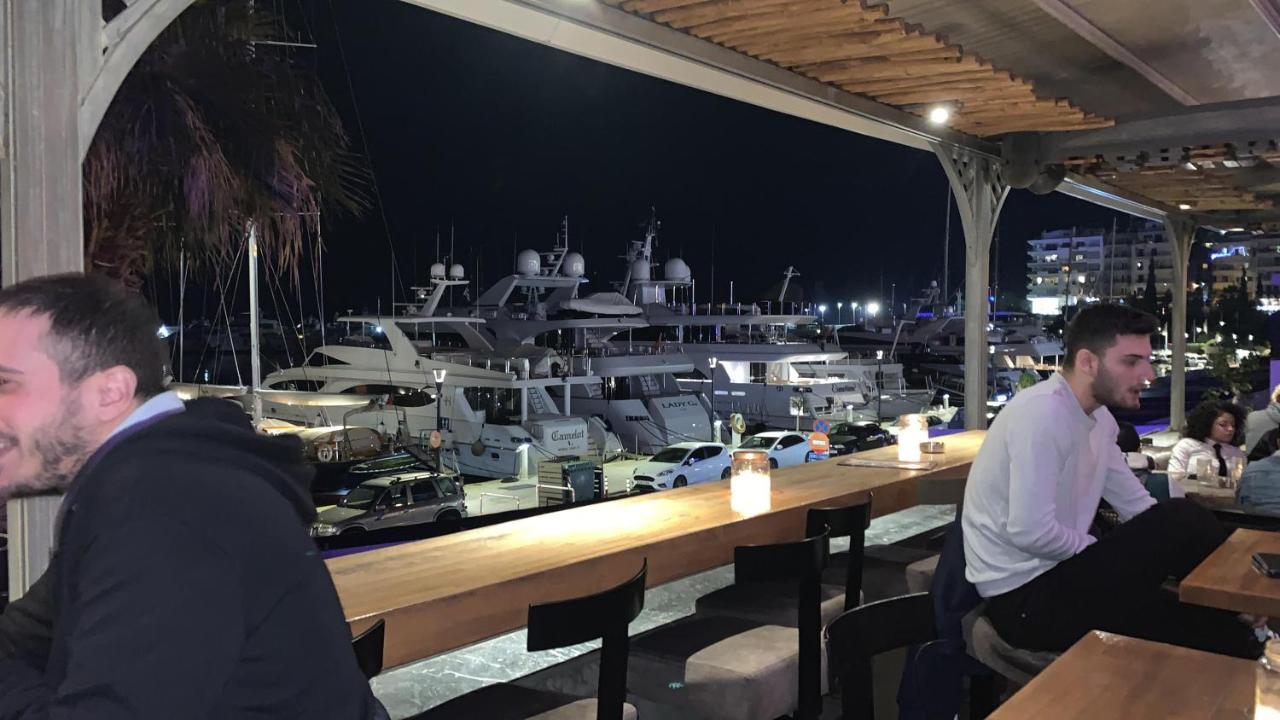 Sailor's Friend Appartement Piraeus Buitenkant foto